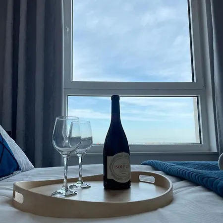 Zaspa Vvita Sea View *